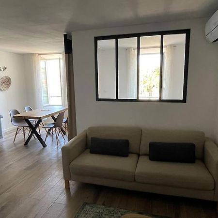 Tres Bel Appartement, Port Sanary, Zewnętrze zdjęcie