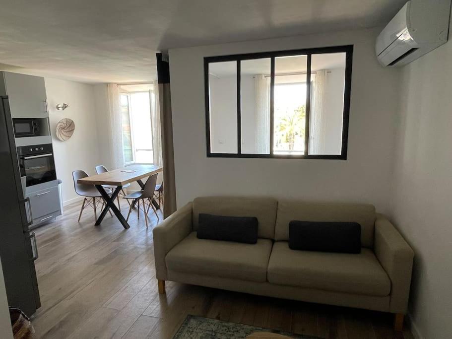 Tres Bel Appartement, Port Sanary, Zewnętrze zdjęcie