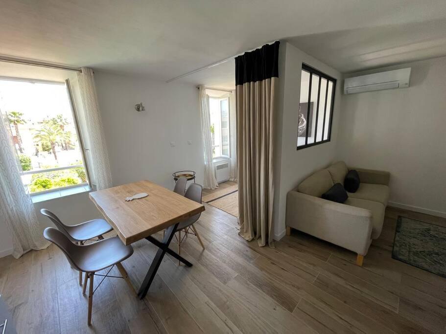 Tres Bel Appartement, Port Sanary, Zewnętrze zdjęcie